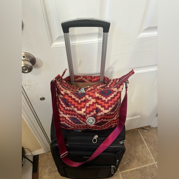 Baggallini Alberta Tote. Aztec Print Shoulder Crossbody Tablet Travel Bag - Picture 15 of 16